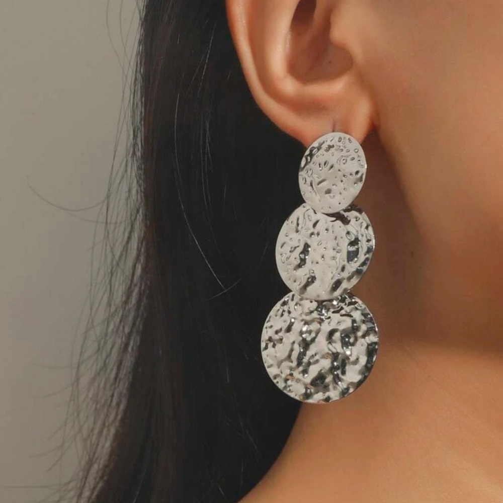 Round Design Alloy Earrings